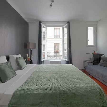 Updated Close To The Eiffel Tower * Paris